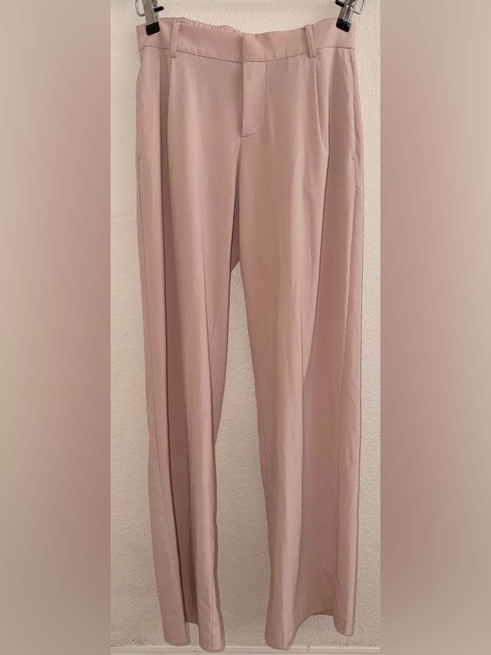 Vuori Straight-Leg Pants in Dusty Rose